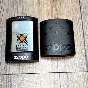 SANTA FE NATURAL TOBACCO CO ZIPPO CIGARETTE LIGHTER W/CASE VINTAGE MADE IN USA